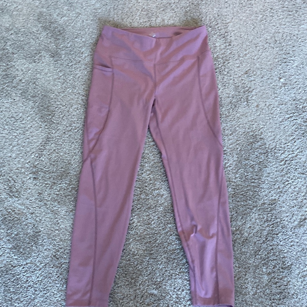 Pink yoga pants from Athlio in size large with pockets
